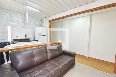 Sala/cozinha de casa de condomínio para alugar com 2 quartos, 45m² em Aclimação, São Paulo