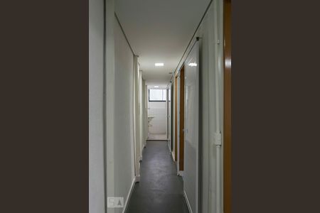 Corredor de apartamento para alugar com 2 quartos, 45m² em Aclimação, São Paulo
