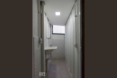 Área de serviço de apartamento para alugar com 2 quartos, 45m² em Aclimação, São Paulo