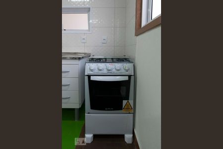 Cozinha (Fogão) de apartamento para alugar com 2 quartos, 45m² em Aclimação, São Paulo