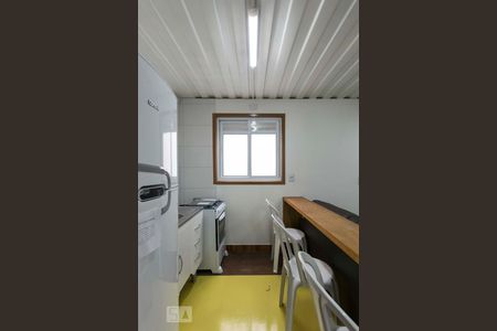 Cozinha de apartamento para alugar com 2 quartos, 43m² em Aclimação, São Paulo