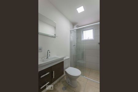 Banheiro social de apartamento para alugar com 2 quartos, 43m² em Aclimação, São Paulo