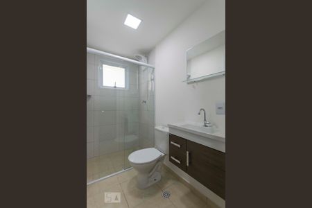 Banheiro social de apartamento para alugar com 2 quartos, 43m² em Aclimação, São Paulo