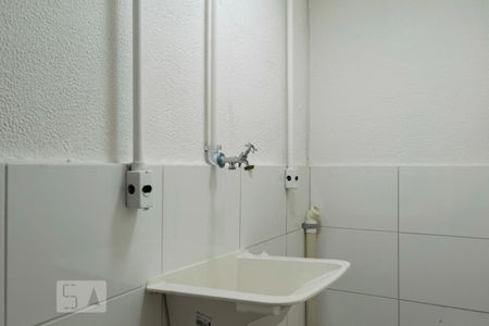 Área de serviço (Torneira) de apartamento para alugar com 2 quartos, 43m² em Aclimação, São Paulo