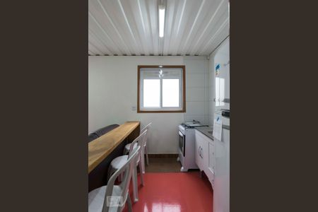 Cozinha de apartamento para alugar com 2 quartos, 43m² em Aclimação, São Paulo