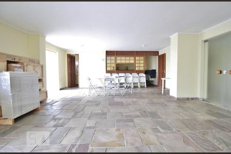 Apartamento à venda com 76m², 3 quartos e 1 vagaSalão de festas