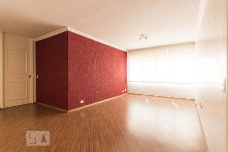 Apartamento à venda com 120m², 3 quartos e 1 vaga Apartamento à venda com 120m², 3 quartos e 1 vagaSala