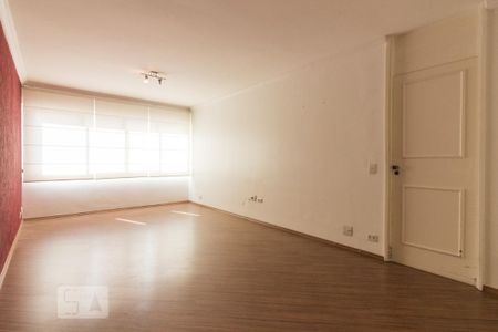Apartamento à venda com 120m², 3 quartos e 1 vaga Apartamento à venda com 120m², 3 quartos e 1 vagaSala