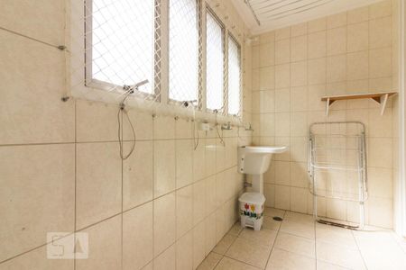 Apartamento à venda com 120m², 3 quartos e 1 vaga Apartamento à venda com 120m², 3 quartos e 1 vagaArea de Servico
