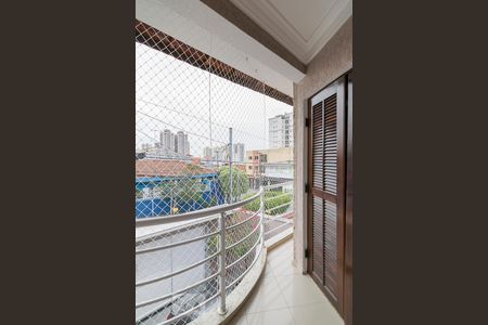 Varanda de casa à venda com 3 quartos, 186m² em Campestre, Santo André