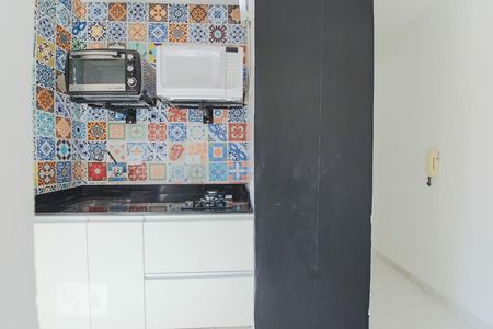 Cozinha de apartamento para alugar com 1 quarto, 33m² em Bela Vista, São Paulo