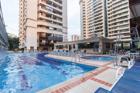 Apartamento para alugar com 85m², 3 quartos e 1 vaga Apartamento para alugar com 85m², 3 quartos e 1 vagaPiscina