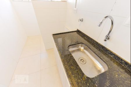 Cozinha de apartamento para alugar com 1 quarto, 42m² em Pinheiros, São Paulo