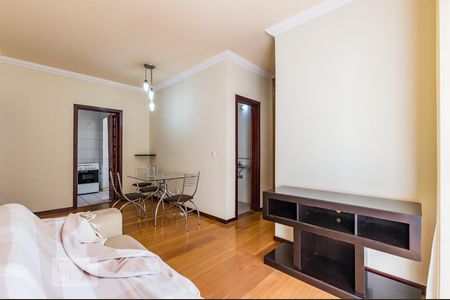 Apartamento para alugar com 76m², 3 quartos e 1 vagaSala