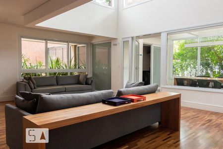 Studio para alugar com 34m², 1 quarto e 1 vaga Studio para alugar com 34m², 1 quarto e 1 vagaÁrea comum