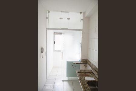 Cozinha  de apartamento à venda com 2 quartos, 47m² em Vila Palmeiras, São Paulo