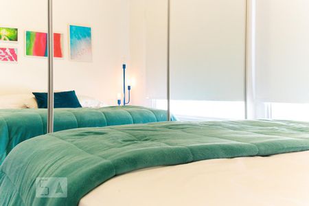 Apartamento para alugar com 68m², 2 quartos e 1 vagaSuíte