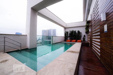 Apartamento para alugar com 68m², 2 quartos e 1 vagaPiscina