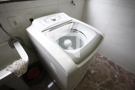 Apartamento à venda com 83m², 3 quartos e 1 vagaÁrea de Serviço