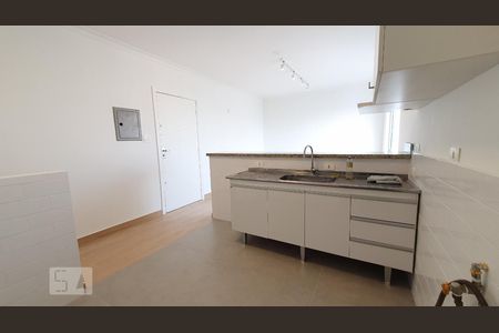Cozinha de apartamento para alugar com 3 quartos, 85m² em Campos Elíseos, São Paulo
