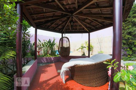 Casa à venda com 890m², 5 quartos e 5 vagasQuintal