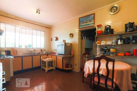 Casa à venda com 890m², 5 quartos e 5 vagasCozinha