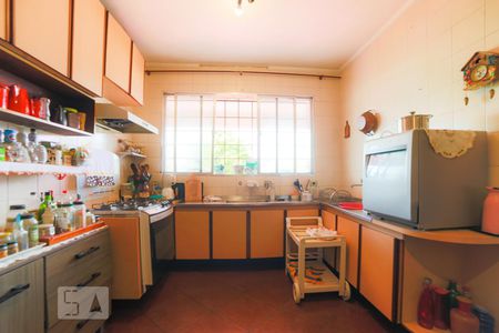 Casa à venda com 890m², 5 quartos e 5 vagasCozinha