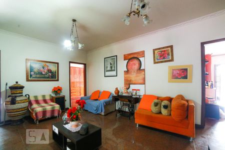 Casa à venda com 890m², 5 quartos e 5 vagasHall quartos