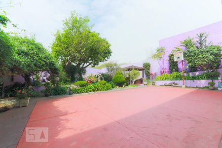 Casa à venda com 890m², 5 quartos e 5 vagasQuintal