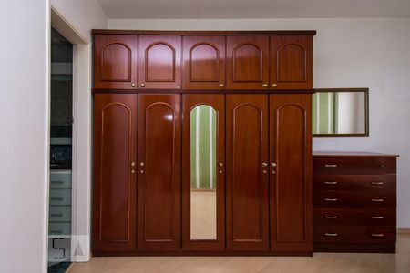 Suíte de apartamento para alugar com 3 quartos, 129m² em Santo Antônio, São Caetano do Sul