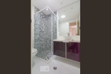 Banheiro de apartamento para alugar com 3 quartos, 75m² em Chácara Inglesa, São Paulo