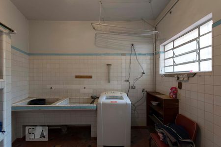 Casa à venda com 330m², 4 quartos e 2 vagasÁrea de serviço