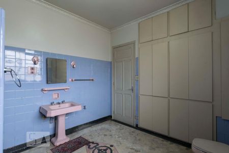 Casa à venda com 330m², 4 quartos e 2 vagas2o. Andar - Banheiro