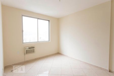 Suíte de apartamento para alugar com 2 quartos, 83m² em Icaraí, Niterói