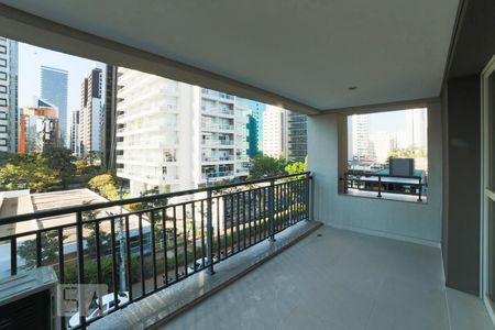 Apartamento à venda com 97m², 2 quartos e 2 vagasVaranda