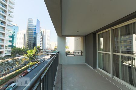 Apartamento à venda com 97m², 2 quartos e 2 vagasVaranda