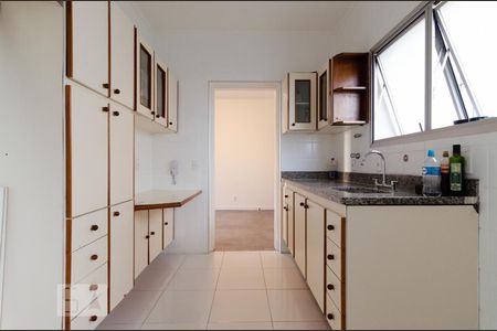 Apartamento à venda com 66m², 2 quartos e 1 vagaCozinha