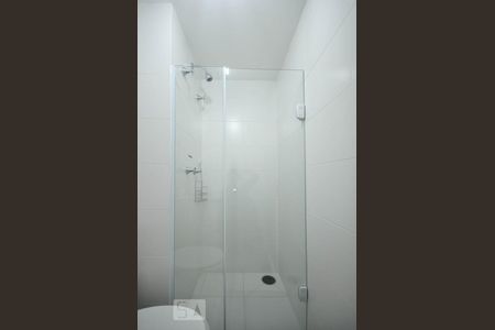 Apartamento para alugar com 63m², 2 quartos e 1 vagaDetalhe do banheiro suíte  