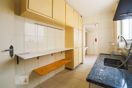 Apartamento à venda com 100m², 2 quartos e 1 vagaCozinha