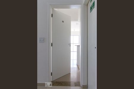 Porta de Entrada  de apartamento para alugar com 2 quartos, 50m² em Chácara Califórnia, São Paulo