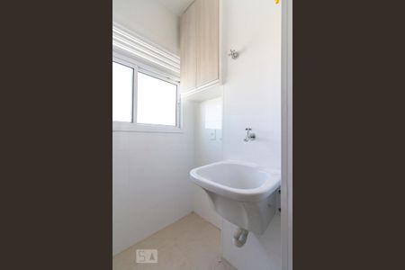 Area de Serviço  de apartamento para alugar com 2 quartos, 50m² em Chácara Califórnia, São Paulo