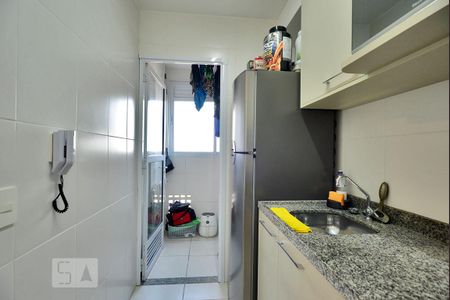 Cozinha de apartamento para alugar com 1 quarto, 43m² em Alto da Lapa, São Paulo