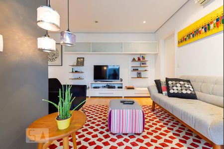 Sala de apartamento para alugar com 2 quartos, 56m² em Pinheiros, São Paulo