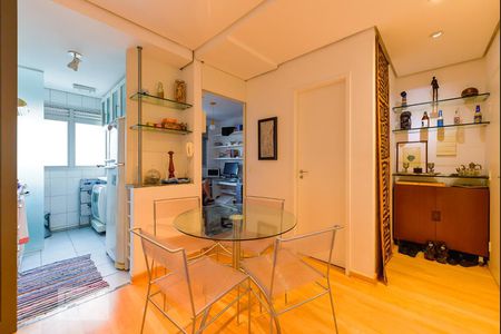 Sala de apartamento para alugar com 2 quartos, 56m² em Pinheiros, São Paulo