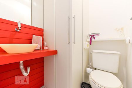 Lavabo de apartamento para alugar com 2 quartos, 56m² em Pinheiros, São Paulo