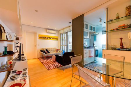 Sala de apartamento para alugar com 2 quartos, 56m² em Pinheiros, São Paulo