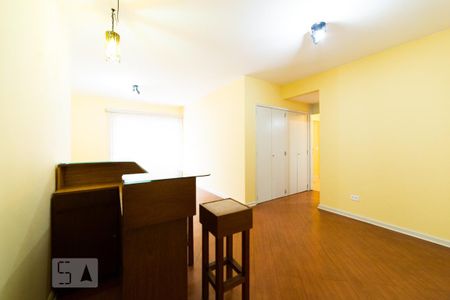 Sala de apartamento para alugar com 3 quartos, 102m² em Vila Sofia, São Paulo