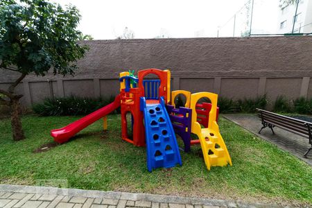 Apartamento para alugar com 70m², 3 quartos e sem vaga Apartamento para alugar com 70m², 3 quartos e sem vagaPlayground