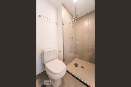 Studio para alugar com 52m², 1 quarto e 1 vaga Studio para alugar com 52m², 1 quarto e 1 vagaBanheiro