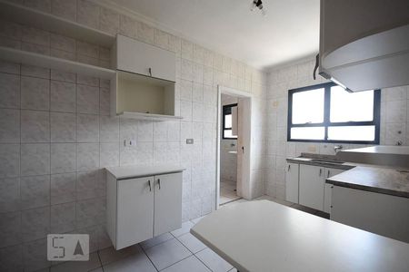 Apartamento para alugar com 105m², 4 quartos e 2 vagas Apartamento para alugar com 105m², 4 quartos e 2 vagasCozinha